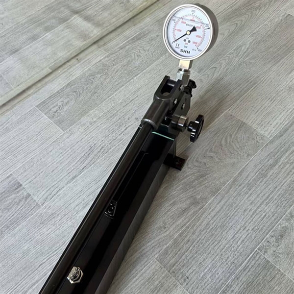 超高壓手動(dòng)油泵