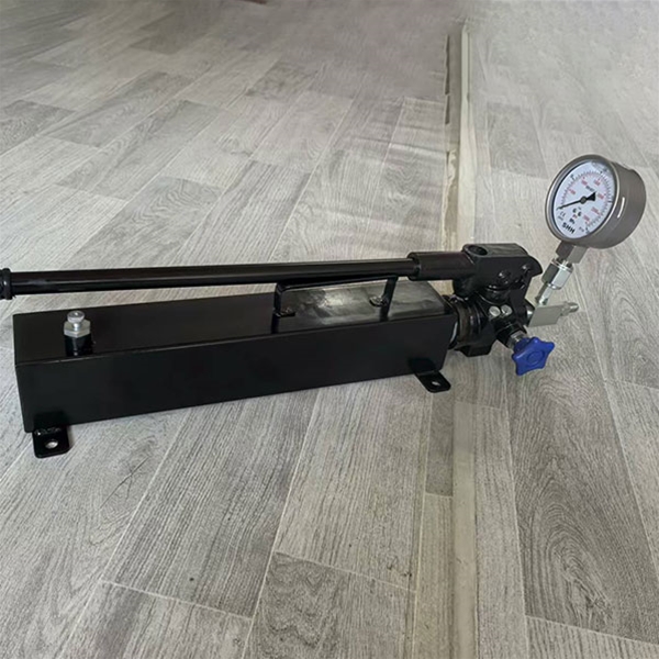 超高壓手動(dòng)油泵